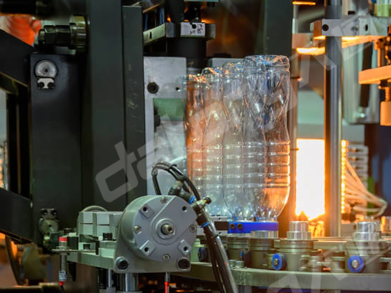 Full Automatic Bottle Blowing Machine to Make PET Bottles