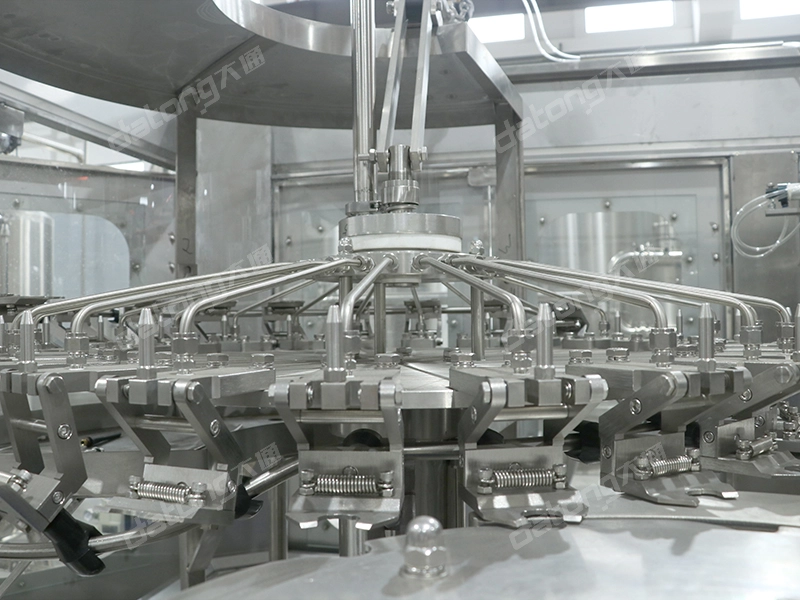 7000BPH DCGF24-24-8 Carbonated Drink Filling Machine