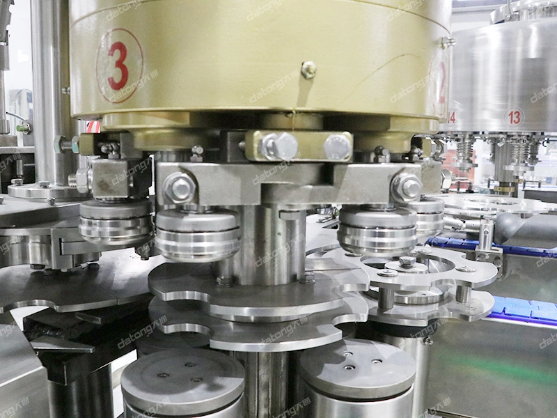 8000CPH YGF18-4 Can Filling Machine