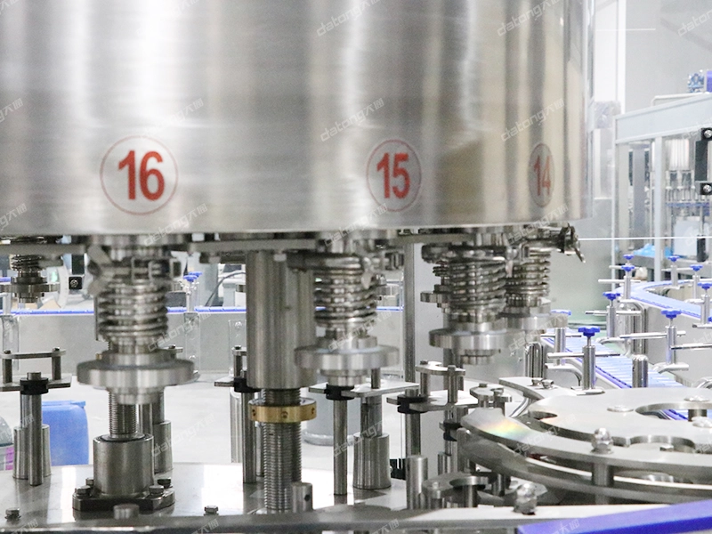 8000CPH YGF18-4 Can Filling Machine
