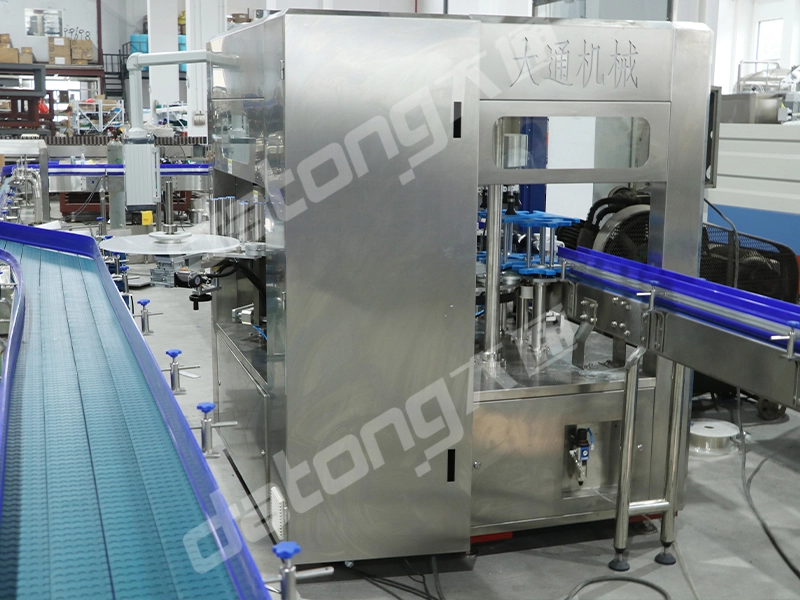 OPP Hot Melt Glue Labeling Machine